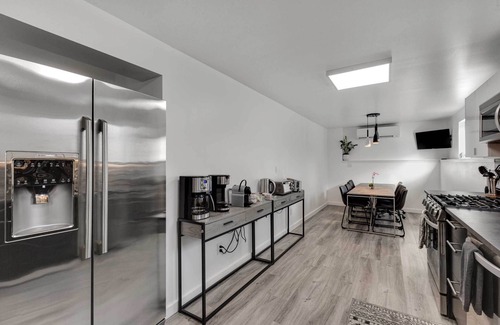 Education Hill Apartment | Dog-Friendly Redmond Area Home with Fenced Yard!