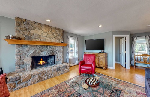 Lancaster House | Dog-friendly secluded home w/ private hot tub, high-speed WiFi & wood fireplace