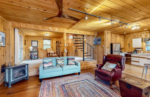 Palermo Cottage | Dog-friendy lakefront cottage w/gas fireplace, firepit, dock, grill, & 3 kayaks