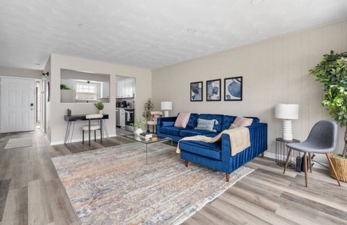 Heath Apartment | Dogwood and Oak-2 BR, King Beds, Patio