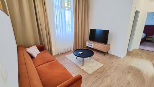 Trencin Apartment | DOHNANYI Villa by CHORS