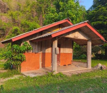 Mae Taeng House | DoiLom Elephant Farmstay