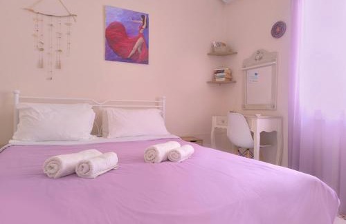 Argyroupoli Apartment | Dolce Casa an athenian residence with private garden