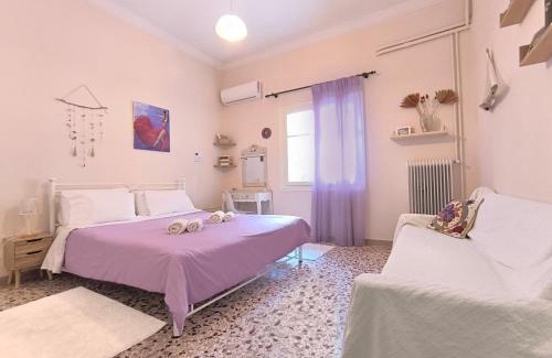 Argyroupoli Apartment | Dolce Casa an athenian residence with private garden