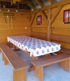 Haligovce Ski Chalet | Dolná chata u Bratríkov