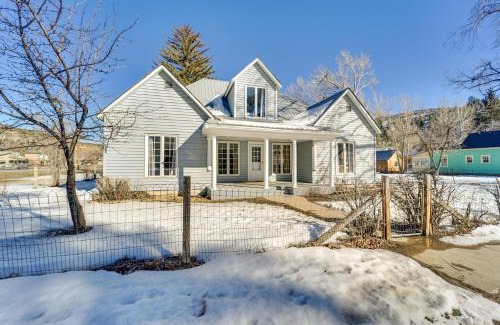 Lewis House | Dolorable Home with Yard - Walk to River!