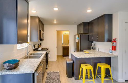 Lewis House | Dolores Townhome with Mountain Views Near River!