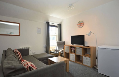 Tobermory Apartment | Dolphin Apartment located on Tobermory High Street