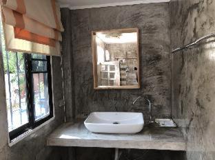 Sam Roi Yot Resort | Dolphin Bay Beach Resort