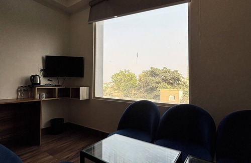 Bara Banki Hotel | Dolphin club and Resort