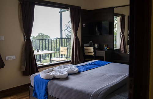 Vattakanal Bed & Breakfast | Dolphin Nose Retreat