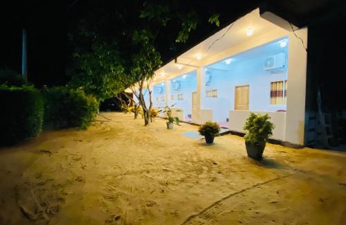 Etalai House | Dolphin Village