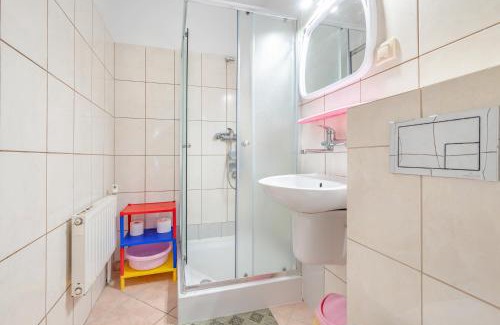 Rewal House | Dom Gościnny Ewa