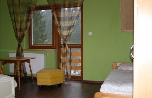 Bialy Dunajec House | Dom Gościnny Na Skolach