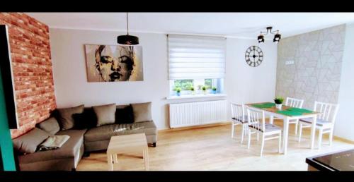 Kedzierzyn Kozle Apartment | Dom na Przyjaźni