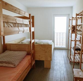 Cerknica Bed & Breakfast | Dom na Slivnici