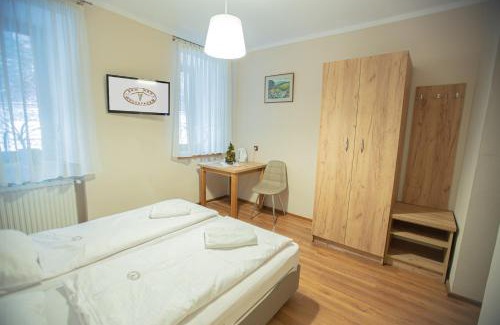 Miedzygorze Bed & Breakfast | Dom Nad Wodospadem