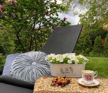 Srebrna Gora Bed & Breakfast | Dom Pod Różami Agroturystyka