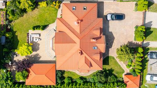 Kobylka Villa | Dom Wakacyjny pod Warszawą z Ogrodem i Grillem