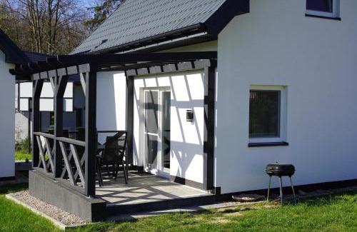 Goscino House | Dom wypoczynkowy Leśny Zakątek 1 nad jeziorem