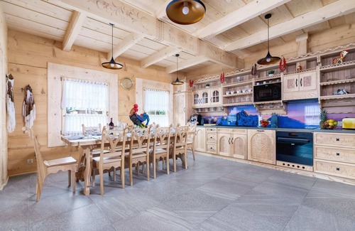 Zakopane Apartment | Dom Zasypane-A | 4 Bedrooms with Bathrooms | Sauna