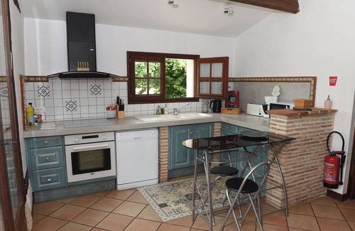 Marions House | Domain 26 people, heated swimming pool, jacuzzi and sauna.