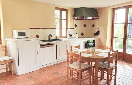 Saint-Victor-Montvianeix House | Domaine de Montvianeix