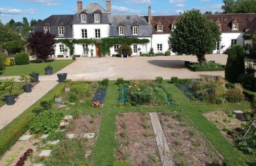Paucourt Cottage | Domaine de Bel Ebat Située au cœur de la forêt de Montargis