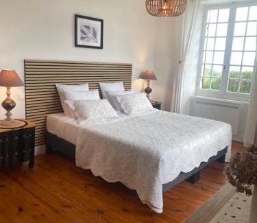 Saint-Cyprien House | Domaine de Cazal - Gîte 4 pers avec piscine au cœur de 26 hectares de nature préservée