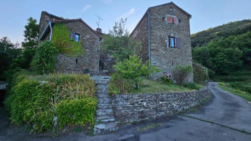 Saint-Hilaire-de-Lavit House | Domaine de la Mazière