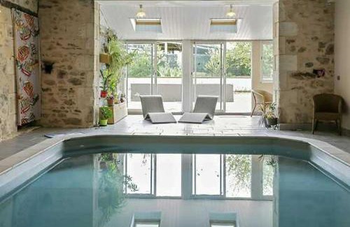 Saint-Cyr-des-Gats Bed & Breakfast | DOMAINE DE LA LUCARLIERE