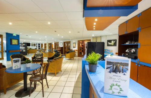 Nouan-le-Fuzelier Hotel | Domaine de Mont-Evray