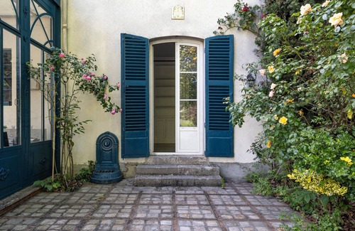 Corbeilles Villa | Domaine des Étoiles du Gâtinais - Entire dwelling and wooded grounds