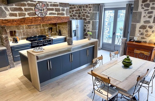 Velzic House | Domaine des 5M, Authenticity and Elegance in the heart of Cantal