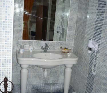 Saintes Agglomeration Hotel | Domaine des Chais