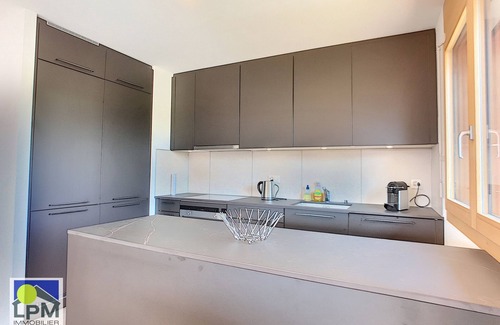 Leysin Apartment | Domaine du Parc B311 Lovely prestige apartment of 4 ½ pieces (6 people) situated on the third floor