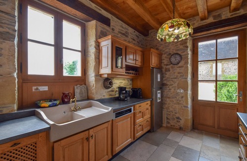 Saint-Medard-d'Excideuil RV Rental | Domaine d'Essendiéras
