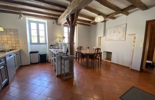 Villaines-les-Prevotes House | Domaine Les Hauts Pres 4/Propriété de Charme au Pied des Vignes