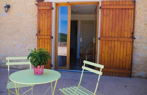 Lugny Bed & Breakfast | Domaine Joseph LAFARGE Wine Resort B&B