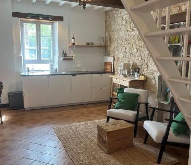 L'Isle-Bouzon Apartment | Domaine Lagarrière