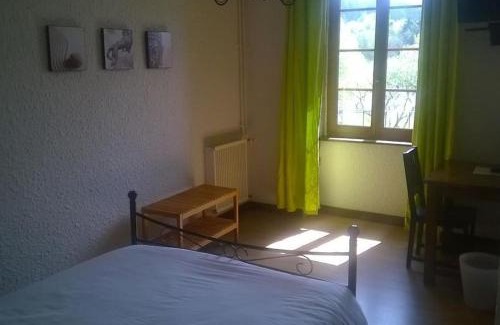 Chaumont-le-Bourg Hotel | Domaine Le Prieuré