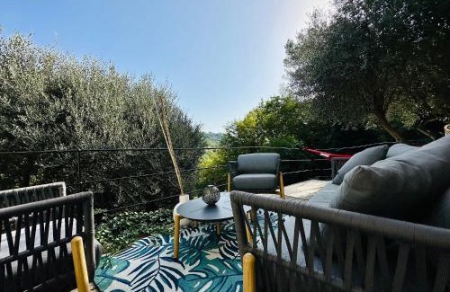 Le Bar-sur-Loup House | Domaine Les Deux Roches