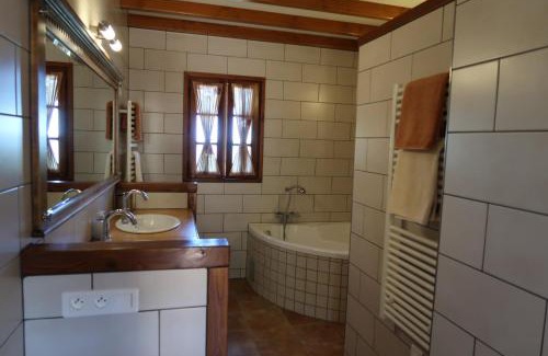 Nanthiat House | Domaine les Pins