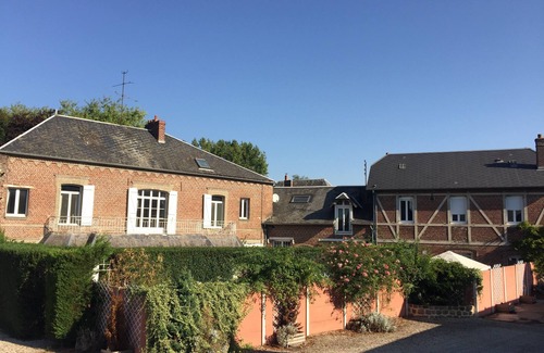 Croix-Moligneaux House | Domaine Les Racines