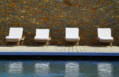 Fuveau Cottage | Domaine Rampale Lodge, heated swimming pool, between Aix-en-provence and Marseille