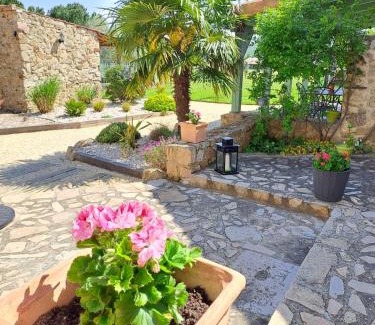 Malleval Bed & Breakfast | Domaine Saint Claude - Gîte , Chambres d'hôtes & hébergement insolite