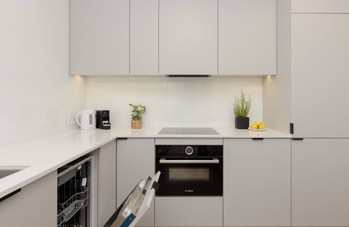 Mokotow Apartment | Domaniewska 47A/343, 3 bedrooms, Parking, Prestige