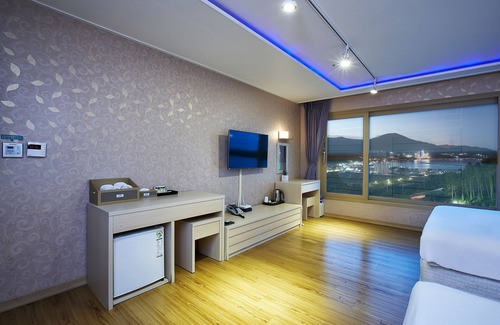 Irun-myeon Hotel | Dome Hotel Geoje