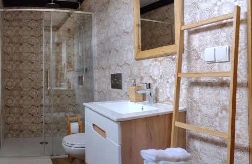 Podjazy House | Domek Letniskowy ZŁOTY KARAŚ