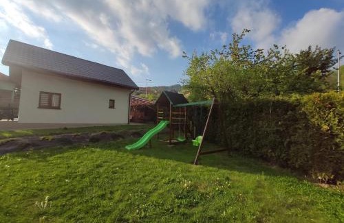 Czernichow Ski Chalet | Domek Pod Górą Żar